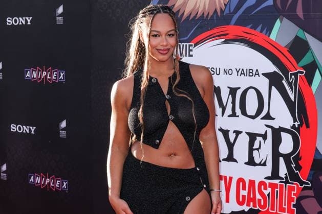 Los Angeles Premiere Of Crunchyroll s Demon Slayer: Kimetsu No Yaiba Infinity Castle American dancer, singer, model, and actress Nia Sioux arrives at the Los Angeles Premiere Of Crunchyroll s Demon Slayer: Kimetsu No Yaiba Infinity Castle held at the TCL Chinese Theatre IMAX in Hollywood, Los Angeles, California, United States. TCL Chinese Theatre IMAX, Hollywood, Los Angeles, California, USA California United States Copyright: xImagexPressxAgencyx originalFilename: collin-losangel250910_np3Y0.jpg