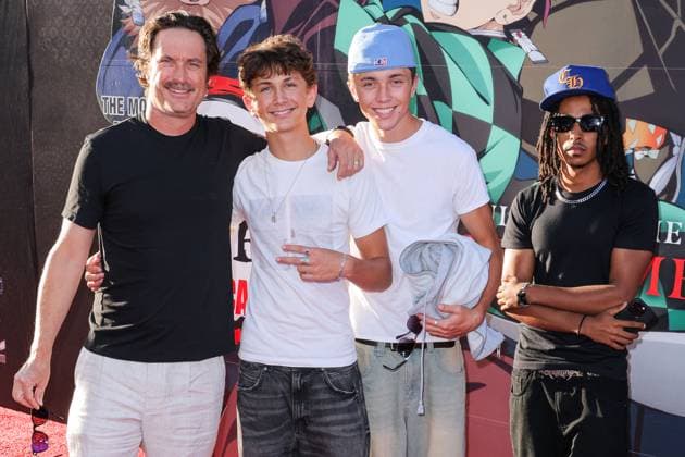 Los Angeles Premiere Of Crunchyroll s Demon Slayer: Kimetsu No Yaiba Infinity Castle Oliver Hudson, Wilder Hudson, Bodhi Hudson and Yadel Fassika arrive at the Los Angeles Premiere Of Crunchyroll s Demon Slayer: Kimetsu No Yaiba Infinity Castle held at the TCL Chinese Theatre IMAX in Hollywood, Los Angeles, California, United States. TCL Chinese Theatre IMAX, Hollywood, Los Angeles, California, USA California United States  Copyright: xImagexPressxAgencyx originalFilename: collin-losangel250910_npqg8.jpg