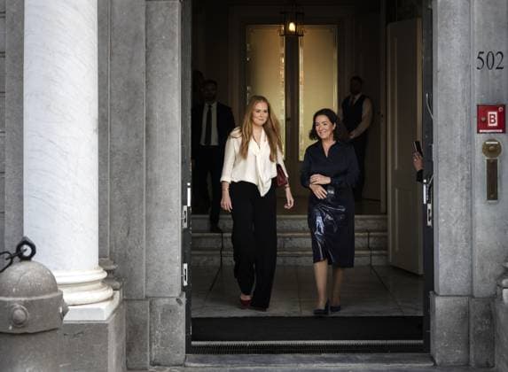 AMSTERDAM Princess Amalia departs the official residence of Mayor Femke Halsema after a meeting with the Amsterdam city council. She spoke with the mayor and aldermen and several other Amsterdam residents about developments in the city. ANP REMKO DE WAAL netherlands out - belgium out  Copyright: xx x535671045x originalFilename: 535671045.jpg