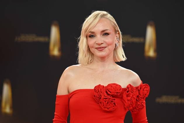 Janin ULLMANN, Schauspielerin, Roter Teppich, Red Carpet Show, Ankunft, arrival, Verleihung des Deutschen Fernsehpreises, Der Deutsche Fernsehpreis 2025, Deutscher Fernsehpreis 2025 in den MMC Studios Koeln, am 10.09.2025.