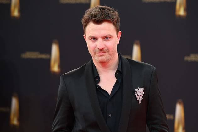 Friedrich MUECKE. Mücke, Schauspieler Roter Teppich, Red Carpet Show, Ankunft, arrival, Verleihung des Deutschen Fernsehpreises, Der Deutsche Fernsehpreis 2025, Deutscher Fernsehpreis 2025 in den MMC Studios Koeln, am 10.09.2025.