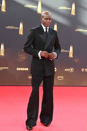 Bruce DARNELL, Model Roter Teppich, Red Carpet Show, Ankunft, arrival, Verleihung des Deutschen Fernsehpreises, Der Deutsche Fernsehpreis 2025, Deutscher Fernsehpreis 2025 in den MMC Studios Koeln, am 10.09.2025.