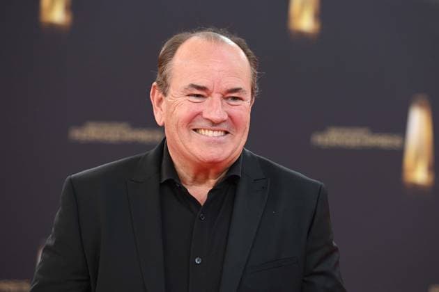 Wolfram KONS, Moderator, Roter Teppich, Red Carpet Show, Ankunft, arrival, Verleihung des Deutschen Fernsehpreises, Der Deutsche Fernsehpreis 2025, Deutscher Fernsehpreis 2025 in den MMC Studios Koeln, am 10.09.2025.