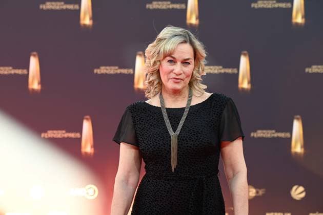 Gesine CUKROWSKI, Schauspielerin, Roter Teppich, Red Carpet Show, Ankunft, arrival, Verleihung des Deutschen Fernsehpreises, Der Deutsche Fernsehpreis 2025, Deutscher Fernsehpreis 2025 in den MMC Studios Koeln, am 10.09.2025.