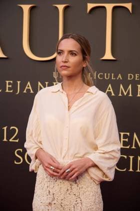 Ana Fernandez attends the premiere of the film El Cautivo directed by Alejandro Amenabar at Cine Callao in Madrid, Spain, on September 10, 2025. The movie, starring Julio Pena Fernandez, Alessandro Borghi, Miguel Rellan, Fernando Tejero, Luna Berroa, Luis Callejo, Josà Manuel Poga, Albert Salazar, Juanma Muniagurria, Jorge Asin, Mohamed Said and Walid Charaf, tells the story of Miguel de Cervantes™ captivity in Algiers in 1575. The film will be released in Spanish cinemas on September 12. Cordon Press HazhardxEspinozaxVallejos