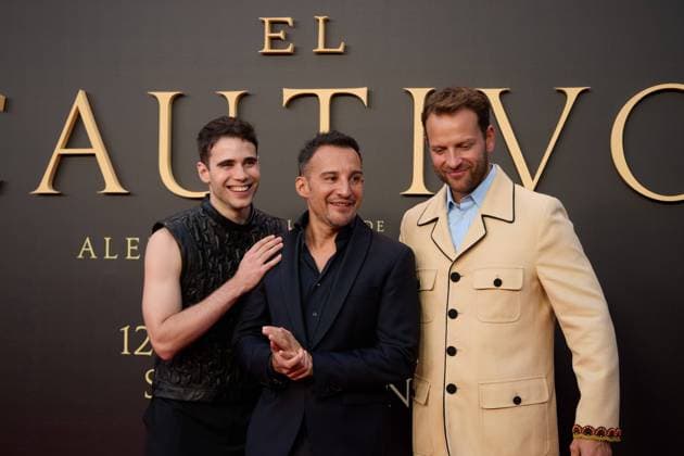 Julio Pena Fernandez, Alejandro Amenabar and Alessandro Borghi attends the premiere of the film El Cautivo directed by Alejandro Amenabar at Cine Callao in Madrid, Spain, on September 10, 2025. The movie, starring Julio Pena Fernandez, Alessandro Borghi, Miguel Rellan, Fernando Tejero, Luna Berroa, Luis Callejo, JosÃ Manuel Poga, Albert Salazar, Juanma Muniagurria, Jorge Asin, Mohamed Said and Walid Charaf, tells the story of Miguel de Cervantes™ captivity in Algiers in 1575. The film will be released in Spanish cinemas on September 12. Cordon Press  HazhardxEspinozaxVallejos