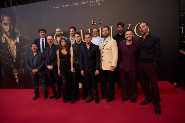 Director Alejandro Amenabar with actors Julio Pena , Jose Manuel Poga , Miguel Rellan , Luna Berroa , Fernando Tejero , Alessandro Borghi attends the premiere of the film El Cautivo directed by Alejandro Amenabar at Cine Callao in Madrid, Spain, on September 10, 2025. The movie, starring Julio Pena Fernandez, Alessandro Borghi, Miguel Rellan, Fernando Tejero, Luna Berroa, Luis Callejo, JosÃ Manuel Poga, Albert Salazar, Juanma Muniagurria, Jorge Asin, Mohamed Said and Walid Charaf, tells the story of Miguel de Cervantes™ captivity in Algiers in 1575. The film will be released in Spanish cinemas on September 12. Cordon Press  HazhardxEspinozaxVallejos