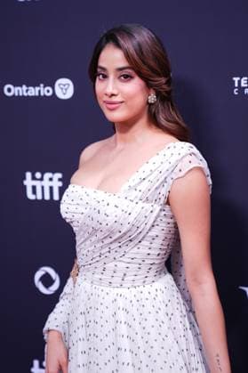 2025 Toronto International Film Festival - Homebound TORONTO, CANADA - SEPTEMBER 10 : Janhvi Kapoor attends the premiere of ‘Homebound’ during the 2025 Toronto International Film Festival at Roy Thomson Hall in Toronto, Ontario, Canada on September 10, 2025. Mert Alper Dervis Anadolu Ontario Canada. Editorial use only. Please get in touch for any other usage.  Copyright: x2025xAnadoluxMertxAlperxDervisx