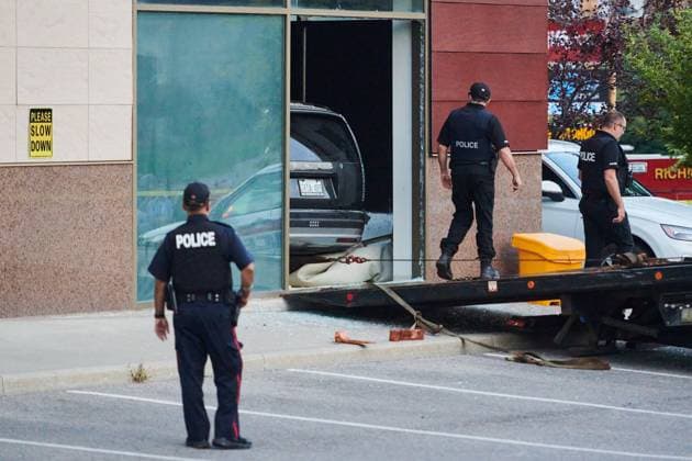 September 10, 2025, Richmond, On, Canada: Police and fire crews work to remove a vehicle from First Roots Early Education Academy after it was driven through the daycare s window in Richmond Hill, Ont., on Wednesday, Sept. 10, 2025. Richmond Canada  - ZUMAc35_ 20250910_zaf_c35_212 Copyright: xSammyxKoganx
