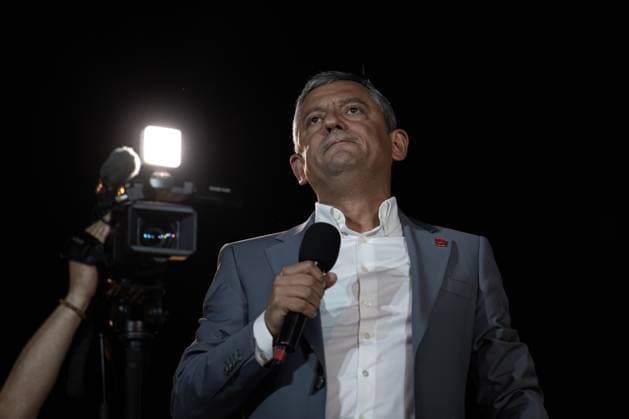September 10, 2025, Istanbul, Turkey: CHP leader Özgür Özel speaks at a rally. Republican People s Party (CHP) General Chairman Özgür Özel addressed party members at the 53rd ˜Standing Up for the Will of the People™ rally held at Kad?köy Pier Square following the court-appointed trustee to the CHP Istanbul Provincial Directorate. Istanbul Turkey - ZUMAs197 20250910_aaa_s197_263 Copyright: xTunahanxTurhanx