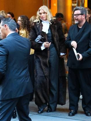 NYFW - Celebs At The Ralph Lauren Fashion Show Elsa Hosk leaves the Ralph Lauren Spring 2026 fahion show during the New York fashion week in midtown, NY on September 10, 2025. Photo by Dylan Travis ABACAPRESS.COM New York City NY United States  Copyright: xDylanxTravis ABACAx