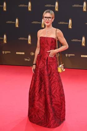 Wolke HEGENBART, Schauspielerin, Roter Teppich, Red Carpet Show, Ankunft, arrival, Verleihung des Deutschen Fernsehpreises, Der Deutsche Fernsehpreis 2025, Deutscher Fernsehpreis 2025 in den MMC Studios Koeln, am 10.09.2025.