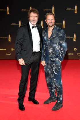Guido Broscheit und Philipp Hochmair bei der Verleihung des Deutschen Fernsehpreises 2025 in den MMC Studios. Köln, 10.09.2025
