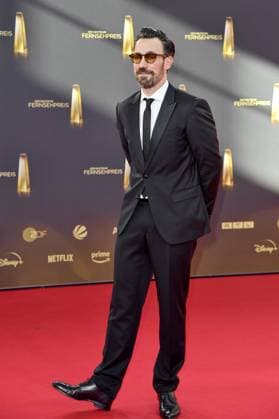 Jan Köppen bei der Ankunft zu der Verleihung des Deutschen Fernsehpreis in den MMC Studios in Koeln am 10.09.2025