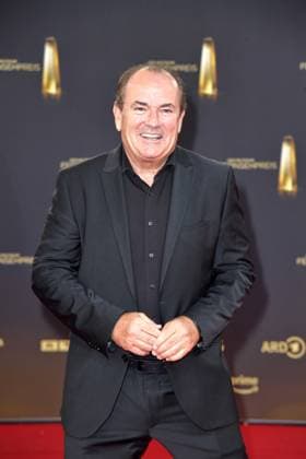 Wolfram Kons bei der Ankunft zu der Verleihung des Deutschen Fernsehpreis in den MMC Studios in Koeln am 10.09.2025