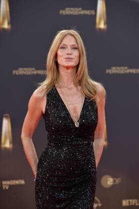 Esther Schweins bei der Ankunft zu der Verleihung des Deutschen Fernsehpreis in den MMC Studios in Koeln am 10.09.2025