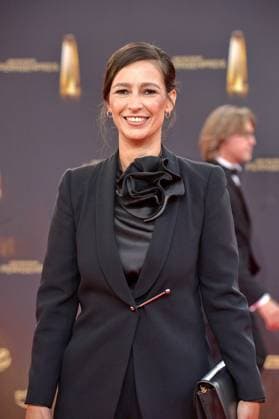 Pinar Atalay bei der Ankunft zu der Verleihung des Deutschen Fernsehpreis in den MMC Studios in Koeln am 10.09.2025