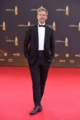 Matthias Matschke bei der Ankunft zu der Verleihung des Deutschen Fernsehpreis in den MMC Studios in Koeln am 10.09.2025