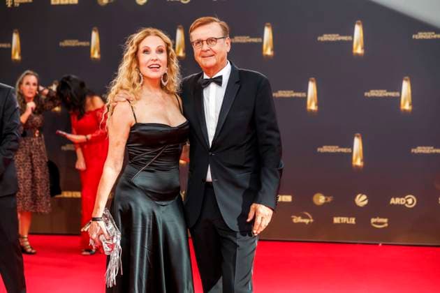 abb Katja Burkard und Hans Mahr zu Gast auf dem roten Teppich bei der Verleihung Der Deutsche Fernsehpreis 2025 in den MMC Studios am 0.09.2025 in Koeln NRW Deutschland