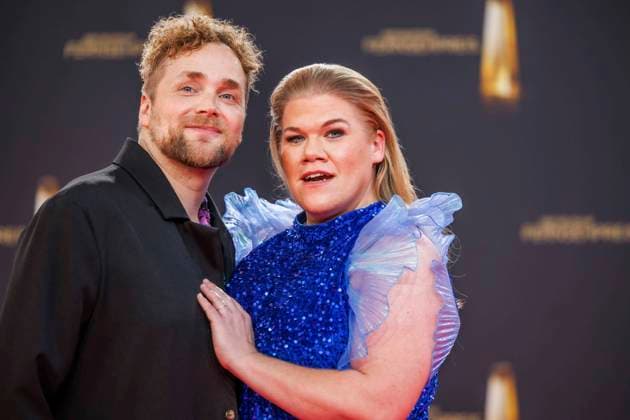 abb Knud Riepen und Gisa Flake zu Gast auf dem roten Teppich bei der Verleihung Der Deutsche Fernsehpreis 2025 in den MMC Studios am 0.09.2025 in Koeln NRW Deutschland