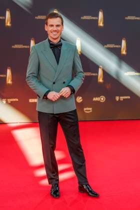 abb Aljoscha Hoehn zu Gast auf dem roten Teppich bei der Verleihung Der Deutsche Fernsehpreis 2025 in den MMC Studios am 0.09.2025 in Koeln NRW Deutschland