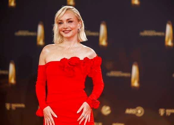 abb Janin Ullmann zu Gast auf dem roten Teppich bei der Verleihung Der Deutsche Fernsehpreis 2025 in den MMC Studios am 0.09.2025 in Koeln NRW Deutschland