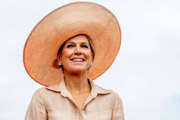 Entertainment Bilder des Tages 11-09-2025 Genemuiden Queen Maxima attend the opening of the restored Carpet Museum in Genemuiden. Â  Copyright: xPPEx