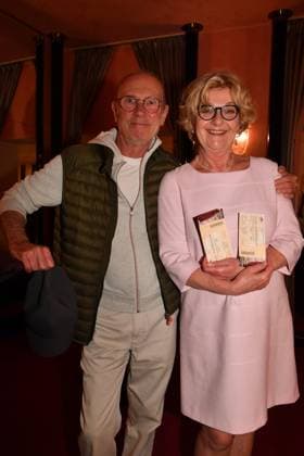 Saskia Vester mit Ehemann Premiere Achtsam Morden Komödie im Bayerischen Hof München 11. September 2025
