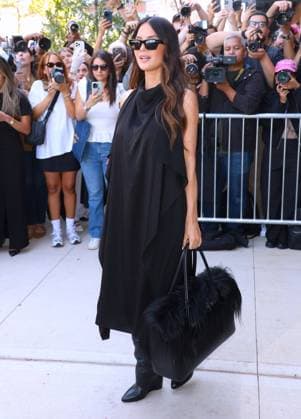 Celebs at The Michael Kors Fashion Show Olivia Munn arrives at the Michael Kors show during the fashion week in New York, NY on September 11, 2025. Photo by Charles Guerin ABACAPRESS.COM New York NY  Copyright: xGuerinxCharles ABACAx