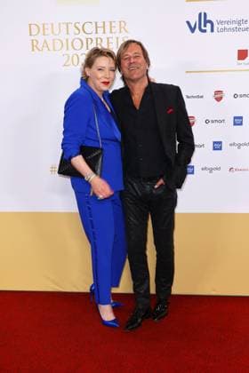 Sabrina Winter und Steve Norman bei der Verleihung Deutscher Radiopreis am 11.09.2025 in Hamburg Deutscher Radiopreis 2025 Verleihung in Hamburg