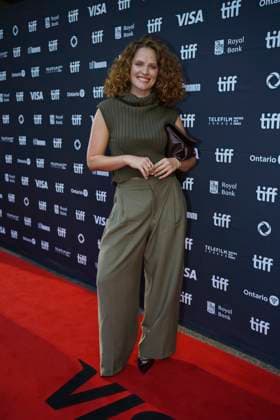 September 11, 2025, Toronto, Ontario, Canada: Jeanette Schock attends the red carpet for the Ã¢â‚¬ËœEasy s WaltzÃ¢â‚¬â ¢ premiere during the 2025 Toronto International Film Festival at Roy Thomson Hall. on September 11, 2025 in Toronto, Canada. Toronto Canada - ZUMAe321 20250911_zea_e321_093 Copyright: xLeonardoxRamirezx