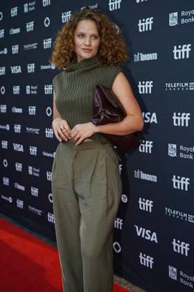 September 11, 2025, Toronto, Ontario, Canada: Jeanette Schock attends the red carpet for the Ã¢â‚¬ËœEasy s WaltzÃ¢â‚¬â ¢ premiere during the 2025 Toronto International Film Festival at Roy Thomson Hall. on September 11, 2025 in Toronto, Canada. Toronto Canada - ZUMAe321 20250911_zea_e321_161 Copyright: xLeonardoxRamirezx
