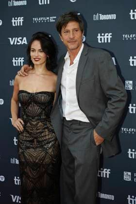 September 11, 2025, Toronto, Ontario, Canada: (L-R) Maia Kai and Simon Rex attend the red carpet for the Ã¢â‚¬ËœEasy s WaltzÃ¢â‚¬â ¢ premiere during the 2025 Toronto International Film Festival at Roy Thomson Hall. on September 11, 2025 in Toronto, Canada. Toronto Canada - ZUMAe321 20250911_zea_e321_172 Copyright: xLeonardoxRamirezx
