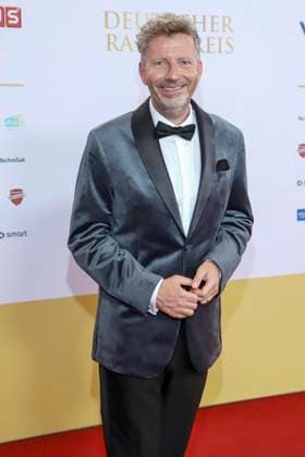 abb Thorsten Schorn Moderator auf dem roten Teppich bei der Verleihung des Deutschen Radiopreis 2025 in der Neuen Flora am 11.09.2025 in Hamburg Hamburg Deutschland