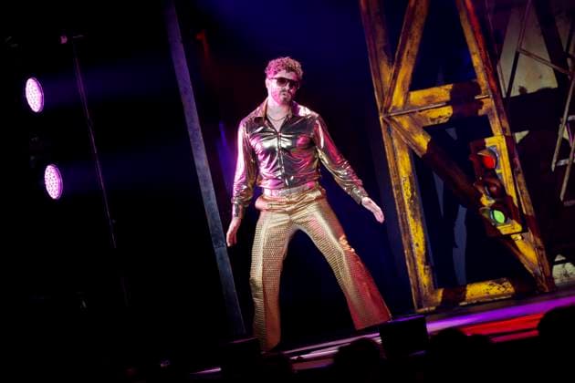 Sänger Joey Heindle bei der Premiere des Kult-Musicals Saturday Night Fever im Capitol Theater. Düsseldorf, 11.09.2025 NRW Deutschland Copyright: xChristophxHardtx