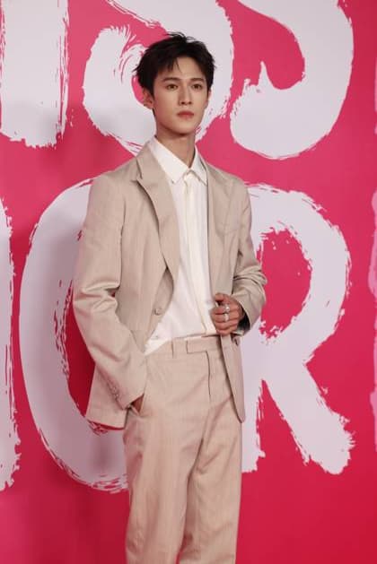 SHANGHAI, CHINA - SEPTEMBER 12: Actor Li Yunrui attends the opening event of Miss Dior Exhibition: Whispers Exhibition on September 12, 2025 in Shanghai, China.  Copyright: xVCGx 111590472981