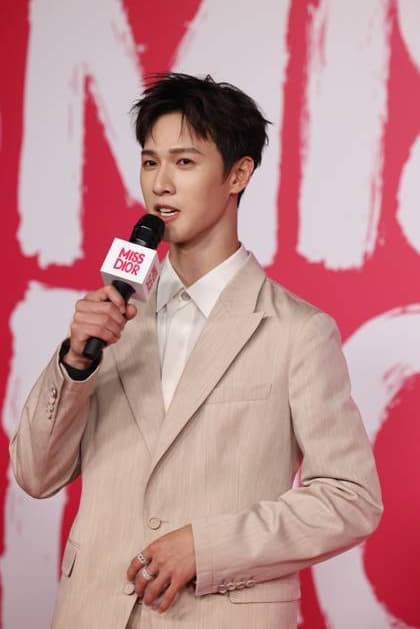 SHANGHAI, CHINA - SEPTEMBER 12: Actor Li Yunrui attends the opening event of Miss Dior Exhibition: Whispers Exhibition on September 12, 2025 in Shanghai, China.  Copyright: xVCGx 111590472999