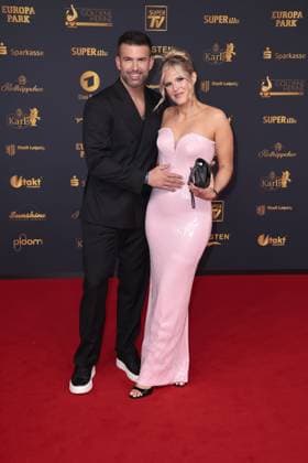 Jay Khan und Jessie Noe Scheuermann bei der Verleihung Die Goldene Henne am 12.09.2025 in Leipzig Goldene Henne 2025 Verleihung in Leipzig