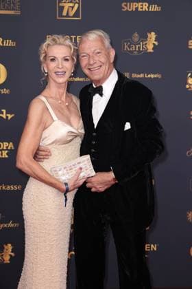 Grit Weiss und Jo Groebel bei der Verleihung Die Goldene Henne am 12.09.2025 in Leipzig Goldene Henne 2025 Verleihung in Leipzig