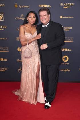 Salomea Noemi und Francis Fulton-Smith bei der Verleihung Die Goldene Henne am 12.09.2025 in Leipzig Goldene Henne 2025 Verleihung in Leipzig