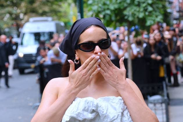 Celebs at the Calvin Klein Fashion Show Rosalía arrives at the Calvin Klein show during the fashion week in New York on September 12, 2025. Photo by Charles Guerin ABACAPRESS.COM New York NY  Copyright: xGuerinxCharles ABACAx