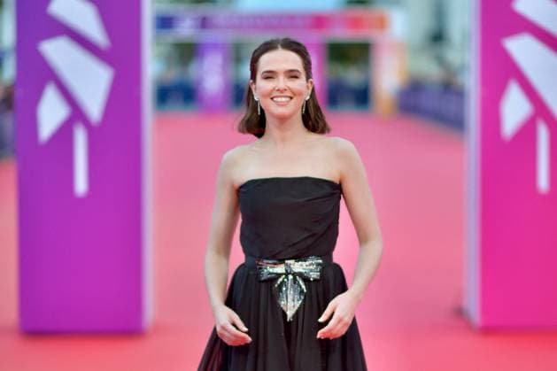 Deauville Nouvelle Vague Screening FC Zoey Deutch attending the Nouvelle Vague screening as part of the 51th Deauville American Film Festival on September 12, 2025 in Deauville, France. Photo by Franck Castel ABACAPRESS.COM Deauville France  Copyright: xCastelxFranck ABACAx