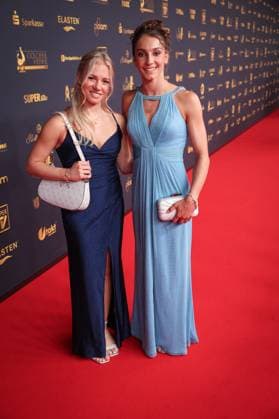 Goldene Henne 2025 Roter Teppich Roter Teppich Lea Quass und Helen Kevric Goldene Henne 2025, 12.09.2025, Leipzig Copyright: xEventpressxFuhrx