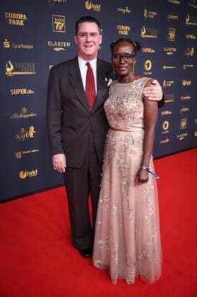 Goldene Henne 2025 Roter Teppich Roter Teppich Andrej Hermlin mit Ehefrau Joyce Hermlin Goldene Henne 2025, 12.09.2025, Leipzig Copyright: xEventpressxFuhrx