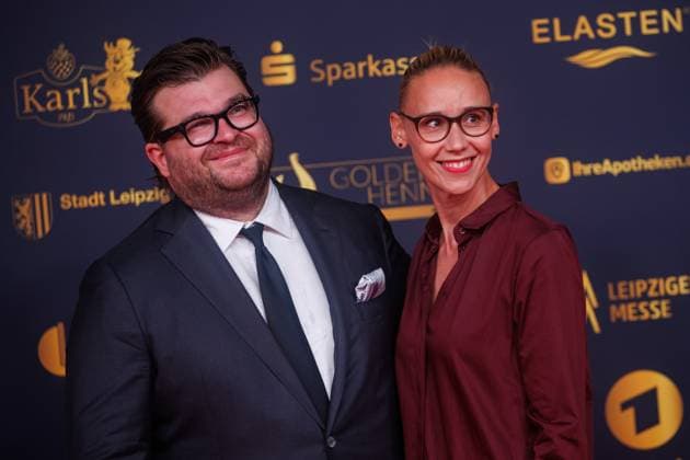 Award - Goldene Henne 2025 - Gregor Nebel und Katrin Nebel bei der Goldenen Henne 2025 in der Messe Leipzig am 12.09.2025. *** Award Goldene Henne 2025 Gregor Nebel and Katrin Nebel at the Goldene Henne 2025 at Messe Leipzig on 12 09 2025 Copyright: xEventpressxKochanx