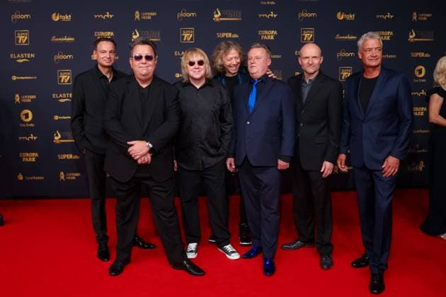 Award - Goldene Henne 2025 - Mathias Dietrich (Die Prinzen), Sebastian Krumbiegel (Die Prinzen), Tobias Künzel (Die Prinzen), Henri Schmidt (Die Prinzen), Wolfgang Lenk (Die Prinzen) und Jens Sembdner (Die Prinzen) bei der Goldenen Henne 2025 in der Messe Leipzig am 12.09.2025. Copyright: xEventpressxKochanx