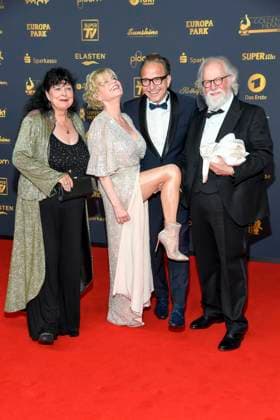 abb Heike Koefer, Anne Kasprik, Oliver Dunck und Oren Schmuckler zu Gast auf dem roten Teppich bei der Verleihung der Goldenen Henne 2025 in der Messe Leipzig am 12.09.2025