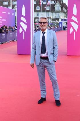 Antoine de Caunes at the premiere of the film Nouvelle Vague at the 51st Deauville American Film Festival on September 12, 2025 Denis Guignebourg Bestimage Premiere of the film Nouvelle Vague at the 51st Deauville American Film Festival on September 12, 2025 Deauville France  Copyright: xDenisxGuignebourgx xBestimagexDenisxGuignebourgx xBestimagex