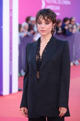Alice Isaaz à la première du film Nouvelle Vague lors du 51éme Festival du Cinema Américain de Deauville le 12 septembre 2025 Denis Guignebourg Bestimage Premiere of the film Nouvelle Vague at the 51st Deauville American Film Festival on September 12, 2025 Deauville France  Copyright: xDenisxGuignebourgx xBestimagexDenisxGuignebourgx xBestimagex