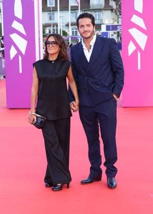 Florence Foresti and her partner Alexandre Kominek at the premiere of the film Nouvelle Vague at the 51st Deauville American Film Festival on September 12, 2025 Denis Guignebourg Bestimage Premiere of the film Nouvelle Vague at the 51st Deauville American Film Festival on September 12, 2025 Deauville France  Copyright: xDenisxGuignebourgx xBestimagexDenisxGuignebourgx xBestimagex
